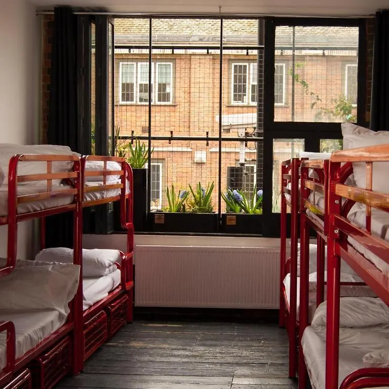 The Dictionary Hostel, Shoreditch, Londyn 0*,  Wielka Brytania